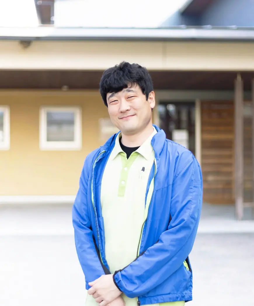 採用担当者 法人本部 田村泰介 写真